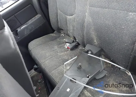 2006 Chevrolet Silverado 1500 Work Truck z USA, uszkodzony, nr VIN 2GCEK19B761130185